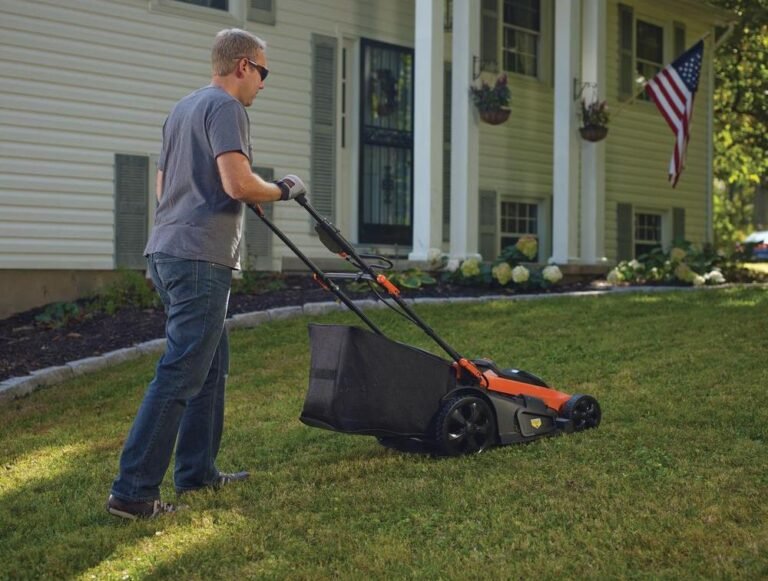 Black+Decker CM2040 Battery Lawn Mower Review